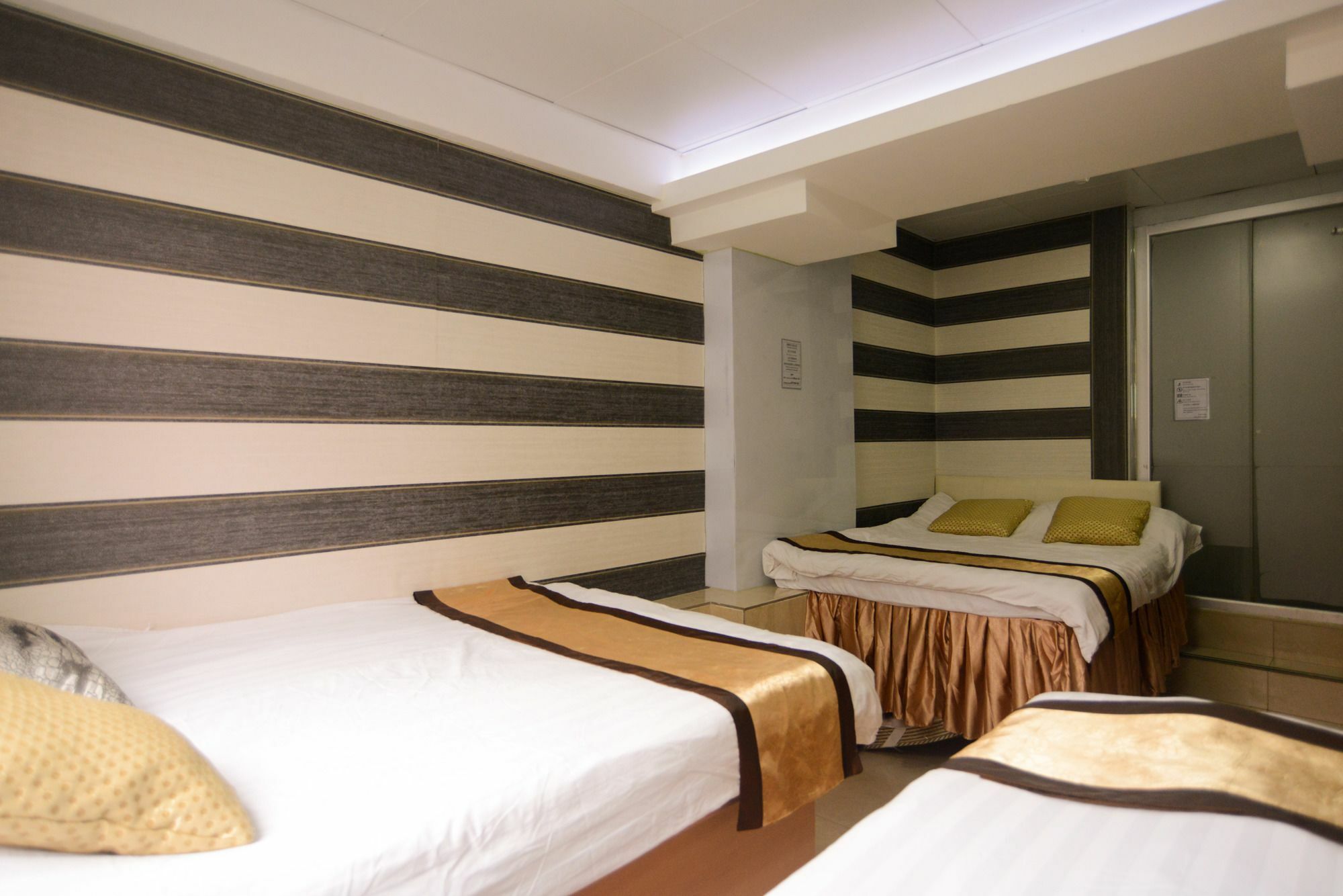 8 Days Boutique Hotel Kowloon  Exterior photo